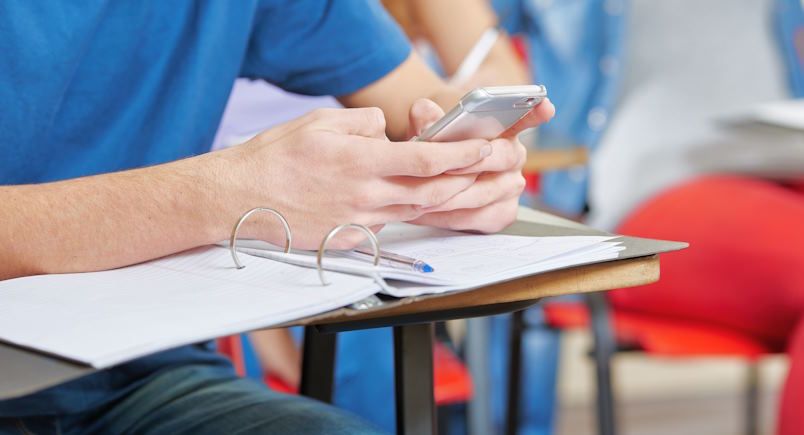 The Impact of Mobile Technology on E-Learning Startup Accessibility